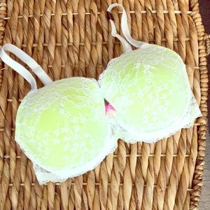 Victoria’s secret bra 36DD lace